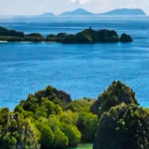 Pesona Raja Ampat (5D4N)